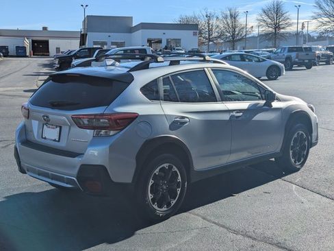 Used 2023 Subaru Crosstrek 2.0i Premium w/ Popular Package #3 image 7
