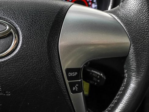 Used 2012 Toyota Highlander SE w/ Tow Pkg image 29