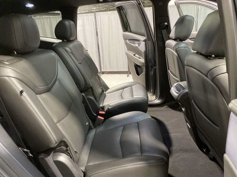 Used 2020 Cadillac XT6 Premium Luxury AWD/4WD image 13