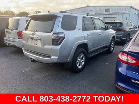 Used 2019 Toyota 4Runner SR5 AWD/4WD image 2
