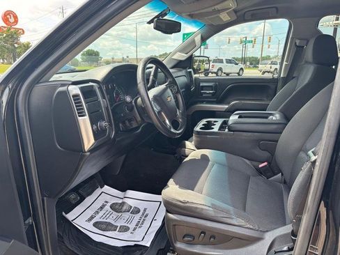 Used 2018 Chevrolet Silverado 1500 LT w/ LT Eassist Package RWD image 11