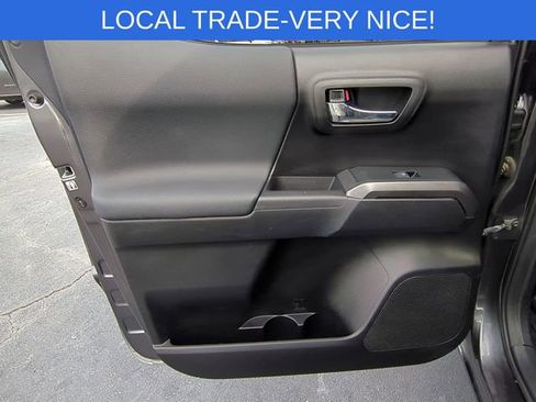 Used 2020 Toyota Tacoma TRD Off-Road image 29
