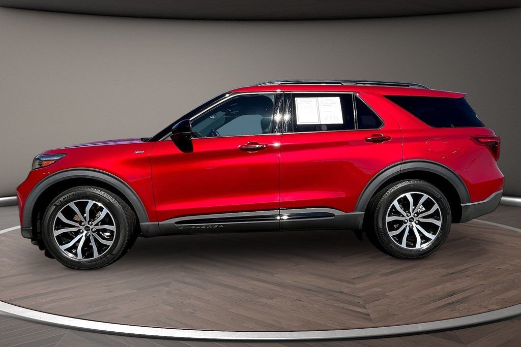 Used 2023 Ford Explorer ST-Line w/ Class IV Trailer Tow Package RWD image 7