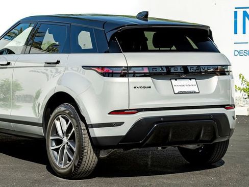 Used 2026 Land Rover Range Rover Evoque S AWD/4WD image 10