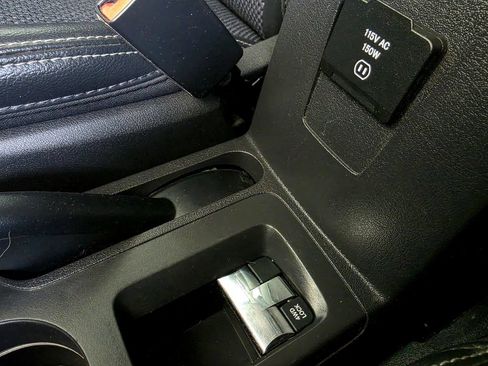 Used 2017 Jeep Compass Latitude AWD/4WD image 34