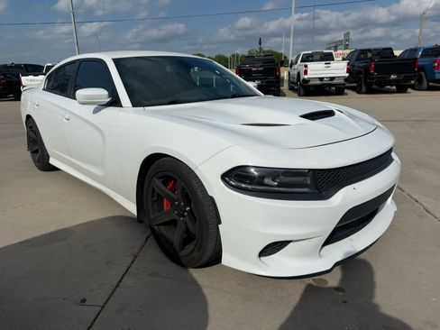 Used 2018 Dodge Charger SRT Hellcat image 4