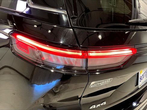 Used 2022 Jeep Grand Cherokee Limited image 22