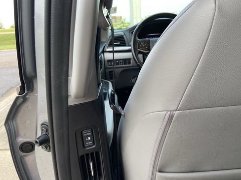 Used 2021 Honda Odyssey EX-L image 49