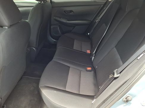 Used 2025 Nissan Sentra SV FWD image 22