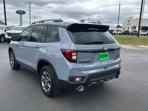 Used 2024 Honda Passport TrailSport image 9