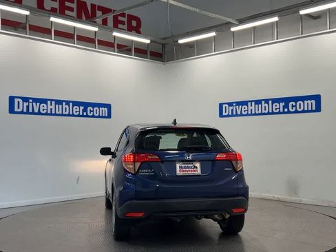 Used 2016 Honda HR-V LX image 9