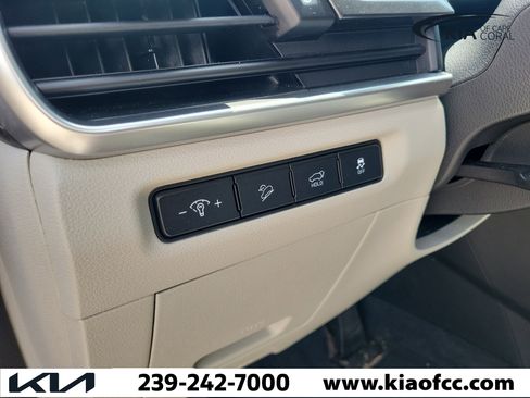 Used 2025 Kia Telluride S FWD image 29
