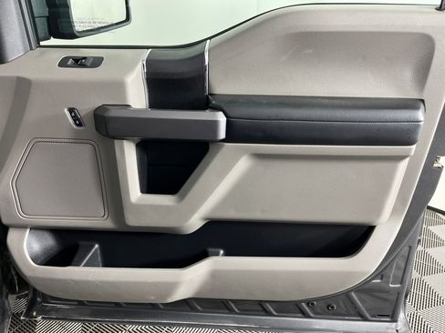 Used 2020 Ford F150 XLT image 16