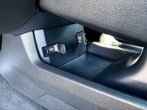 Used 2017 Honda Civic Sport image 23