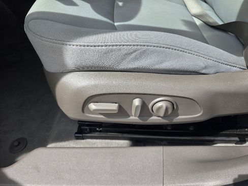 Used 2022 Chevrolet Malibu LT FWD image 14