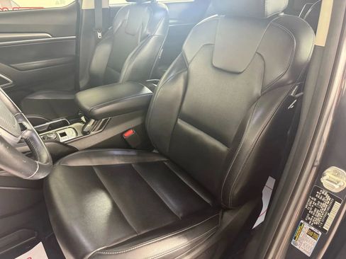 Used 2022 Kia Telluride S image 34