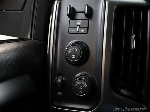 Used 2017 Chevrolet Silverado 1500 LT w/ All Star Edition AWD/4WD image 23