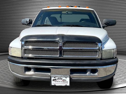 Used 1999 Dodge Ram 3500 Truck 2WD Quad Cab image 2