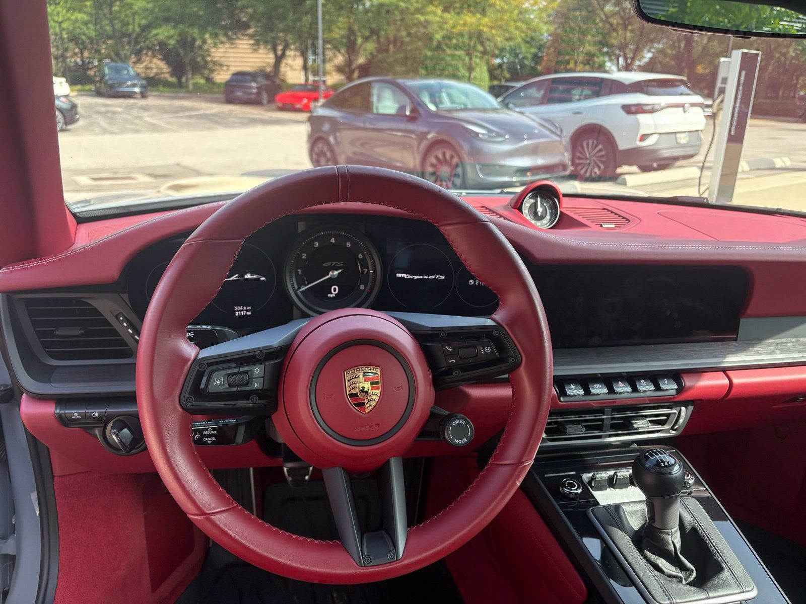 Used 2024 Porsche 911 Targa 4 GTS AWD/4WD image 9