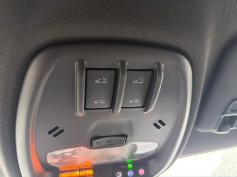 Used 2026 Chevrolet Trax RS w/ Sunroof Package FWD image 60