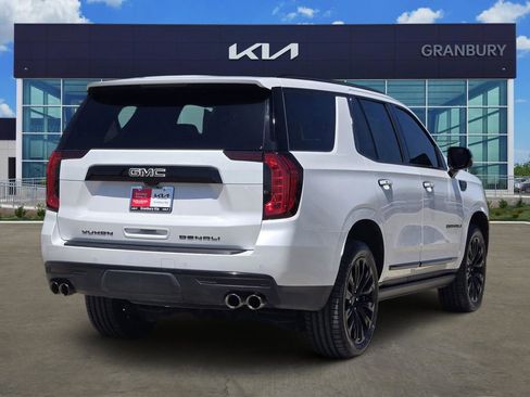 Used 2021 GMC Yukon Denali w/ Denali Premium Package AWD/4WD image 5