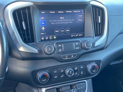 Used 2022 GMC Terrain SLT w/ LPO, Floor Liner Package image 37