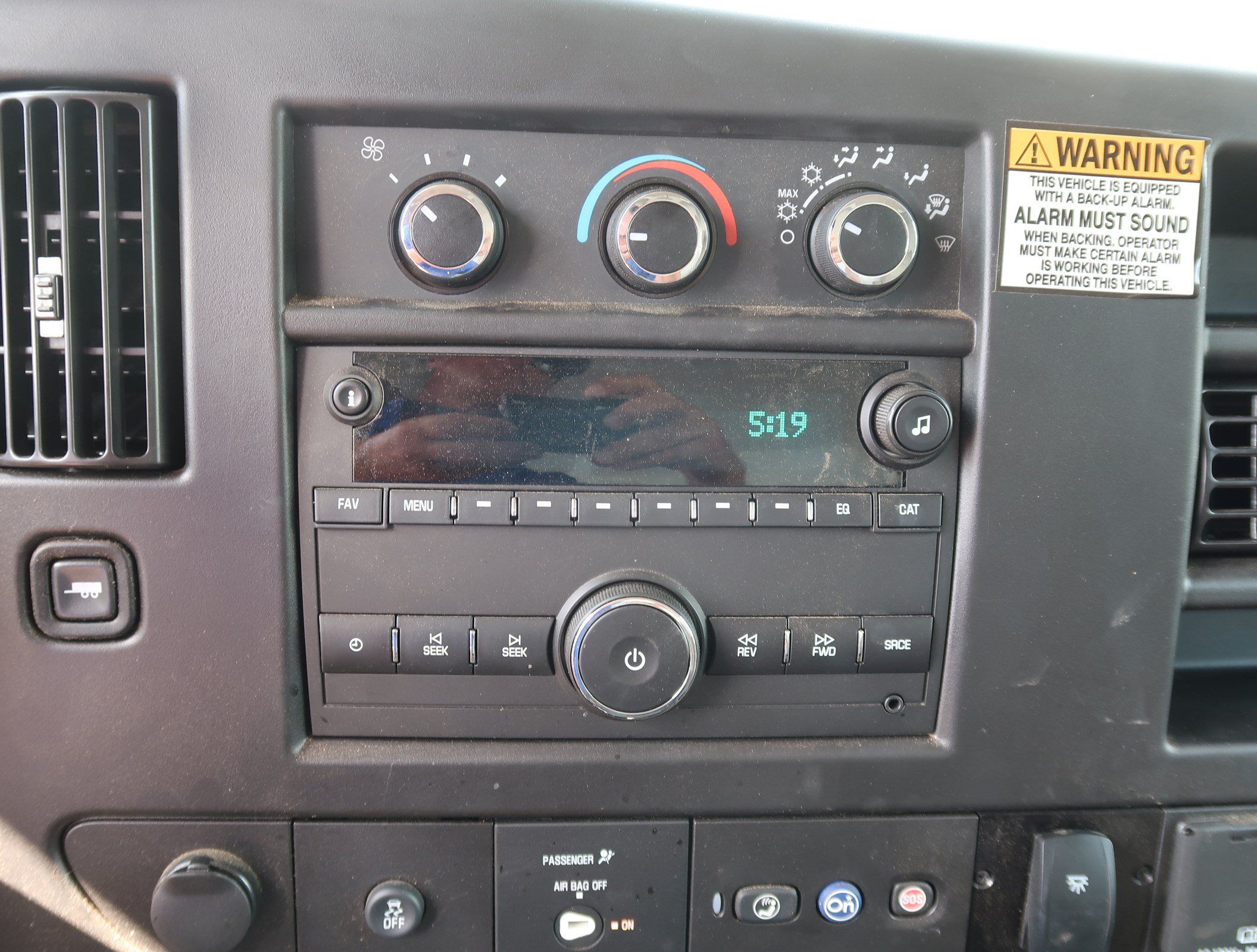Used 2023 Chevrolet Express 3500 w/ Power Convenience Package RWD image 30