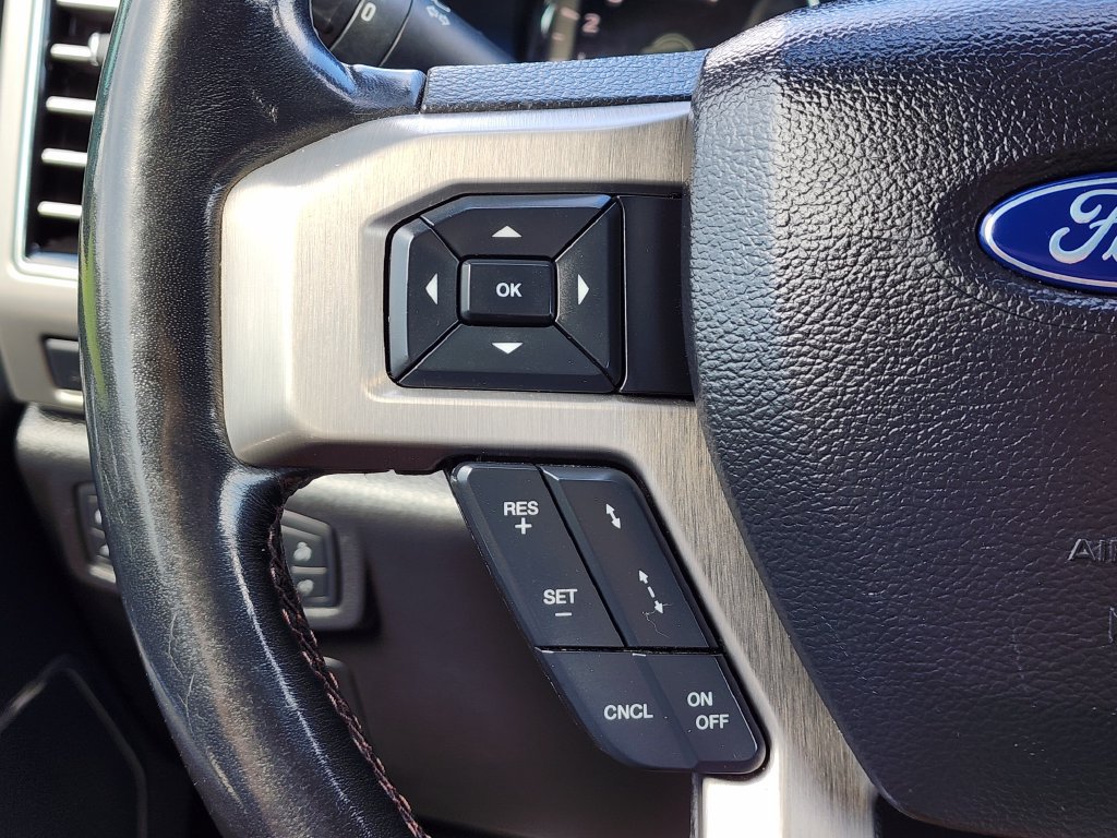 Used 2018 Ford F150 Platinum w/ Equipment Group 701A Luxury AWD/4WD image 31