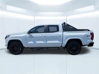 New 2025 Chevrolet Colorado Z71 w/ Midnight Edition video 2