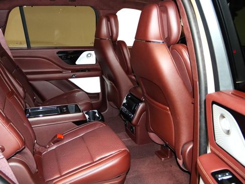 Used 2024 Lincoln Aviator Black Label AWD/4WD image 73