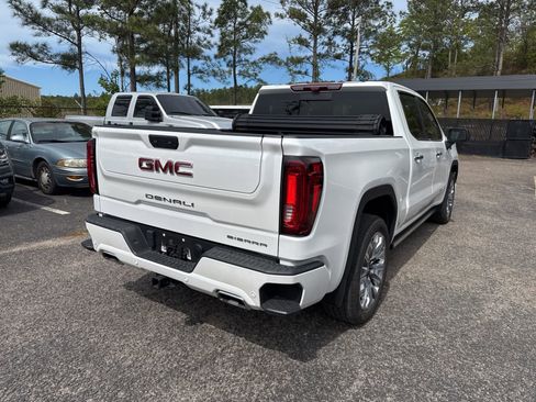 Used 2024 GMC Sierra 1500 Denali image 7