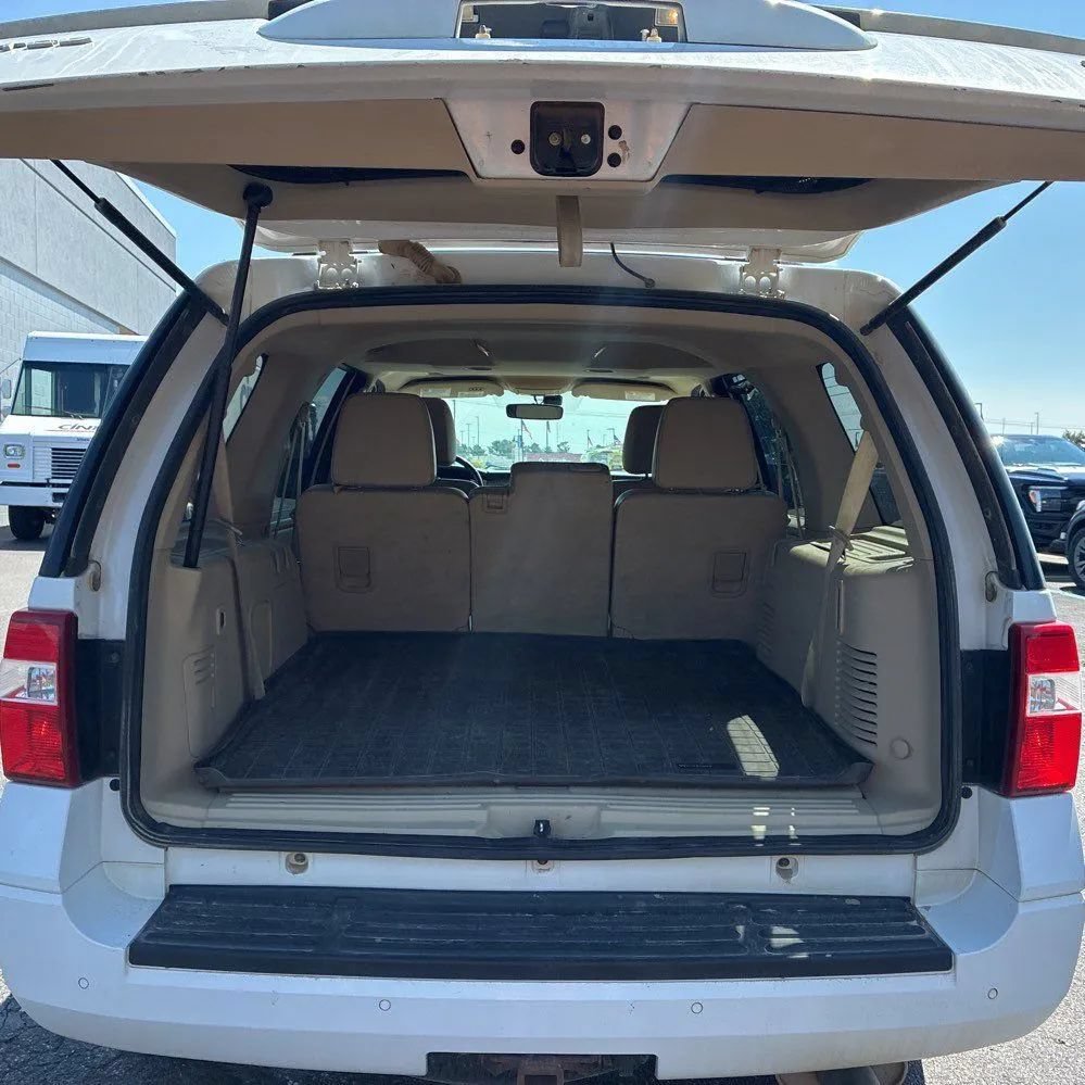 Used 2016 Ford Expedition Limited AWD/4WD image 31