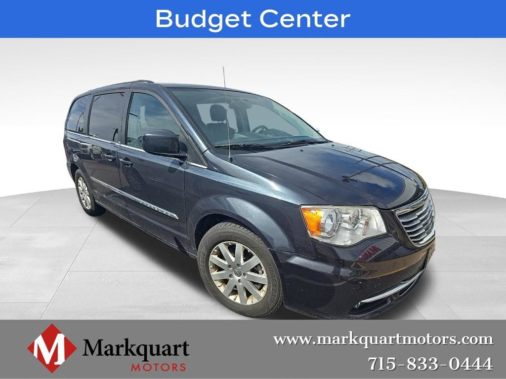 Used 2013 Chrysler Town & Country Touring FWD image 1