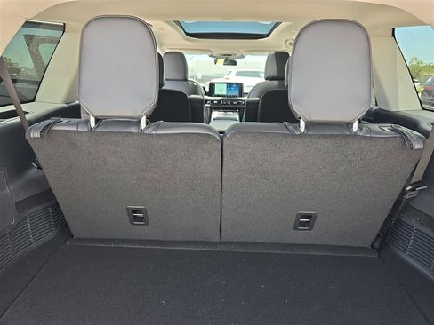 New 2025 Lincoln Aviator 2WD w/ Equipment Group 101A image 31