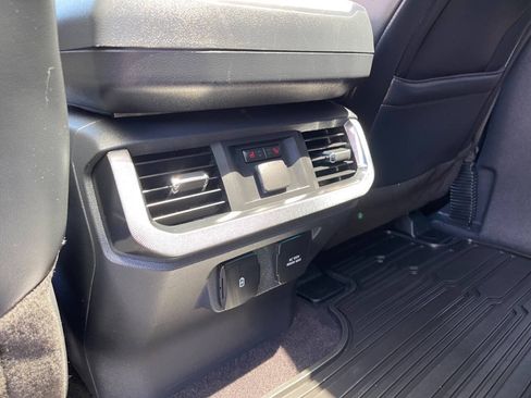 Used 2022 Ford F150 Platinum w/ FX4 Off-Road Package AWD/4WD image 20