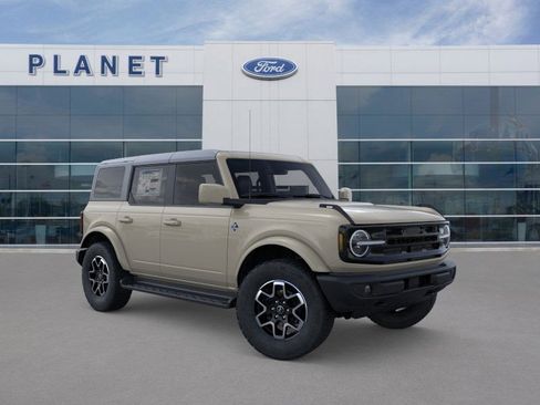New 2025 Ford Bronco Outer Banks image 9