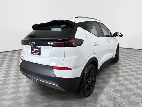 Used 2023 Chevrolet Bolt EUV LT w/ Convenience Package image 11