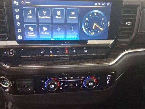 Used 2025 Chevrolet Silverado 1500 LT image 11