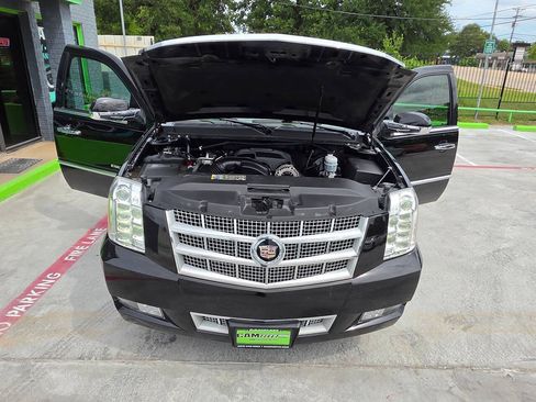 Used 2010 Cadillac Escalade ESV Platinum RWD image 67