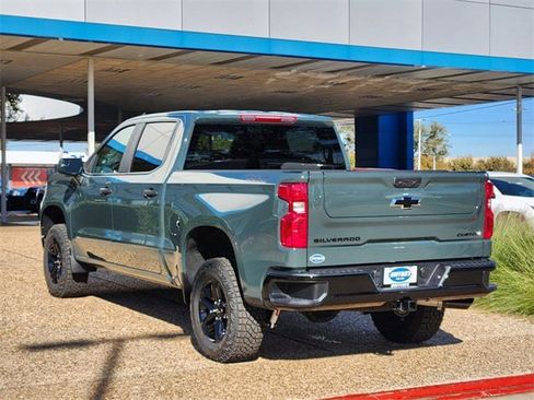 New 2026 Chevrolet Silverado 1500 Custom Trail Boss w/ Dark Appearance Package image 5