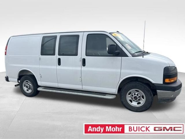 Used 2025 GMC Savana 2500 w/ Driver Convenience Package RWD image 3