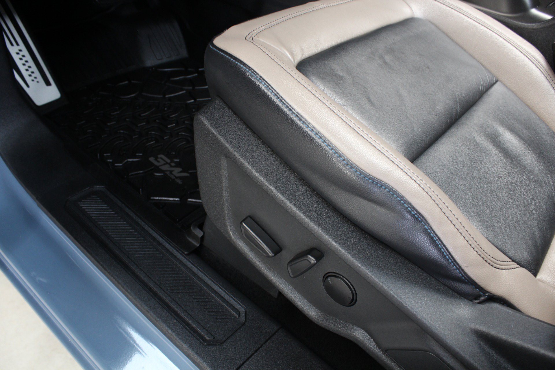Used 2023 Ford Bronco Wildtrak AWD/4WD image 45
