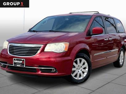 Used 2014 Chrysler Town & Country Touring w/ Trailer Tow Group