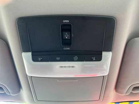 Used 2021 Nissan Altima 2.5 SR w/ SR Premium Package image 12