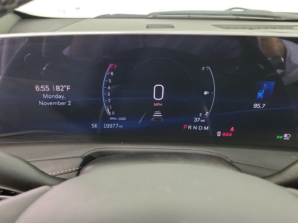 Certified 2024 Cadillac XT4 Luxury w/ Cold Weather Package FWD image 27