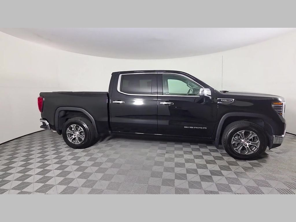 Used 2025 GMC Sierra 1500 SLT RWD image 35