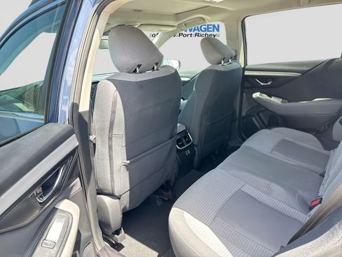 Used 2025 Subaru Outback Premium AWD/4WD image 25