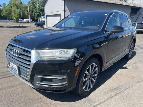 Used 2017 Audi Q7 3.0T Premium Plus w/ Premium Plus Package AWD/4WD image 2