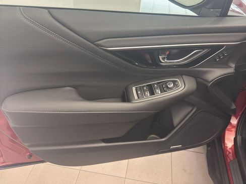 Used 2025 Subaru Outback Touring XT w/ Popular Package #2 image 8