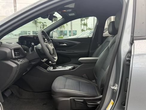 Used 2024 Buick Envista Preferred w/ Advanced Safety Package FWD image 10